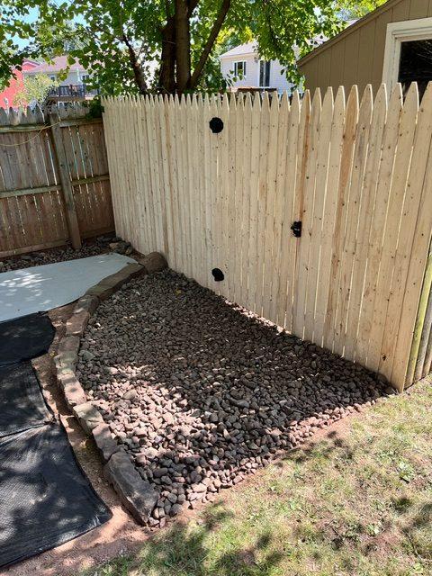 fence to garage